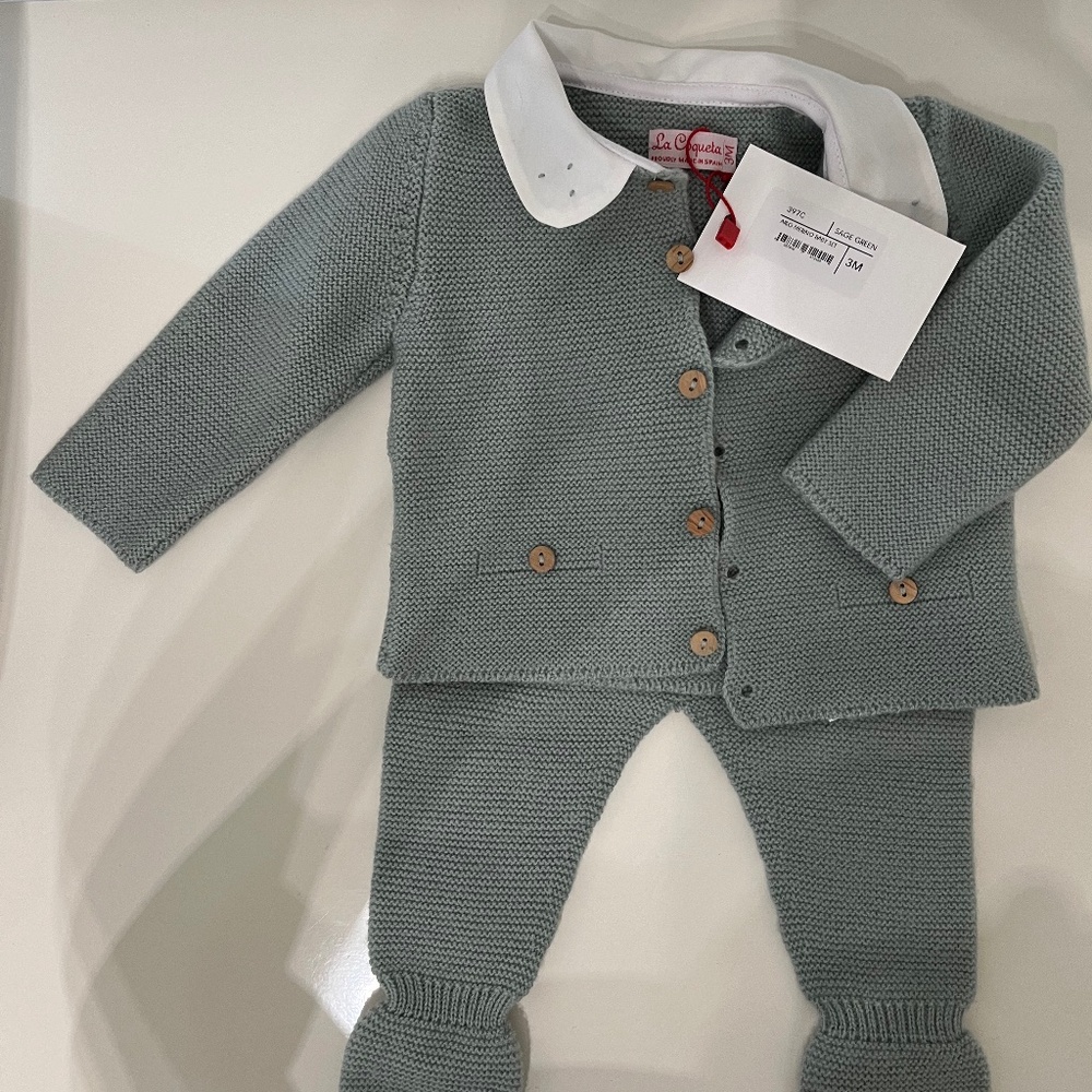 La Coqueta Merino sweater w collar and pants